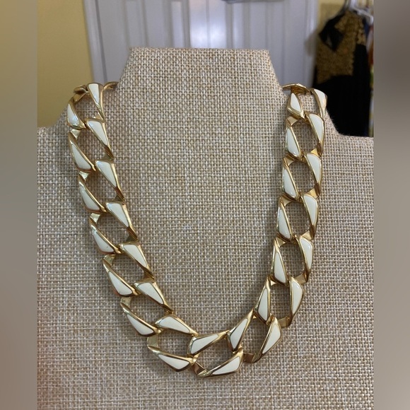 Vintage Napier Cream Enameled‎ Chain Link Necklace - Picture 1 of 8